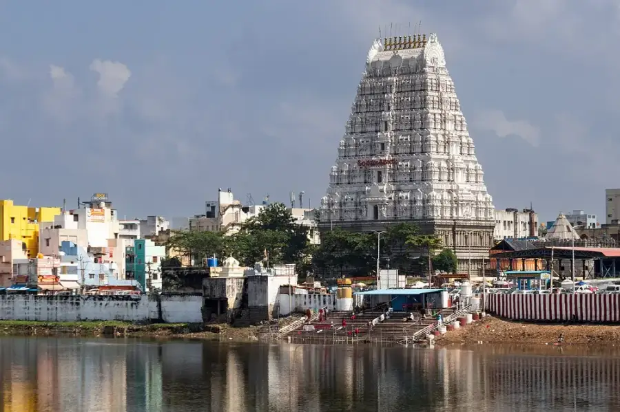 Srikalahasti temple gopuram beside the river ghat